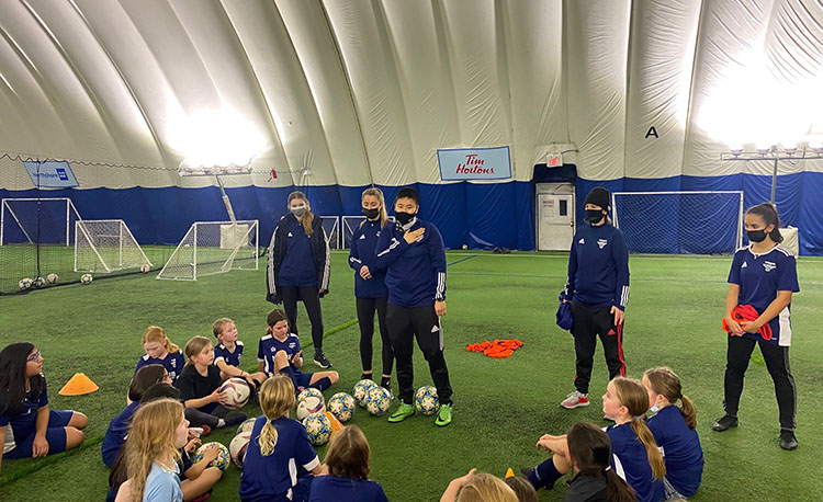 Mentor project turns players into coaches