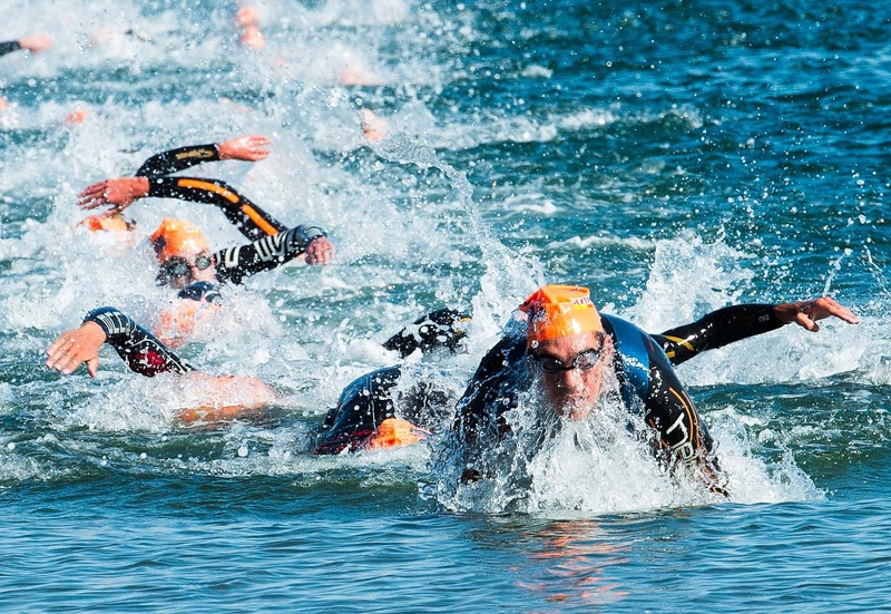 Triathlon swimming: do you need to put in the legwork?