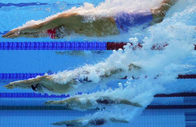 Sports Performance Bulletin - Endurance training - Swimming performance:  time to flex those ankles