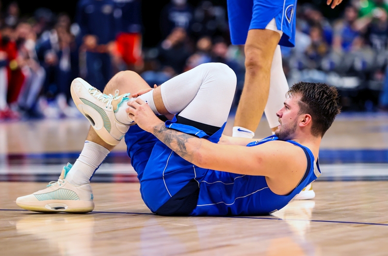 Ankle sprains: a balanced approach to recovery