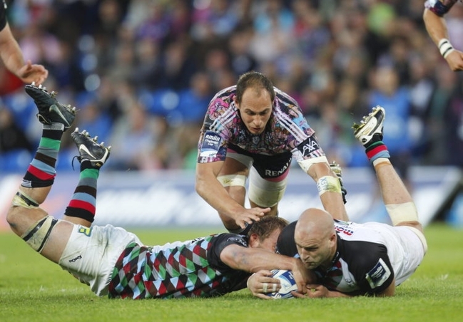 Gather the loose ball | Tips and activity - Rugby Passing & Ball ...