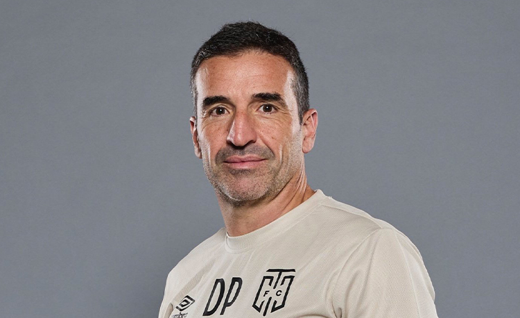 Wide play and decision-making in the final third