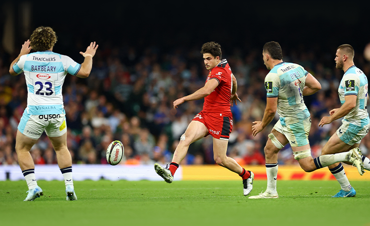 Open field kicks super training