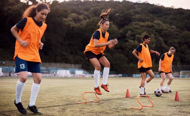 How I integrate new female players into my squad