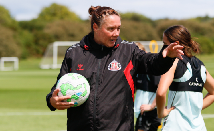 Melanie Reay: Achieving the UEFA Pro Licence