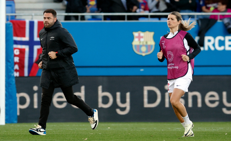 Navigating the women's game as a male manager