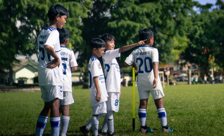 How to use the right language for young players