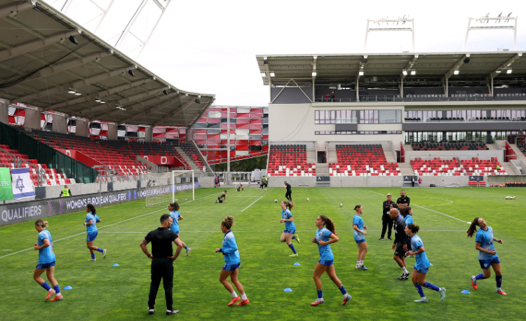 Pre-match warm-ups: Routine vs variation